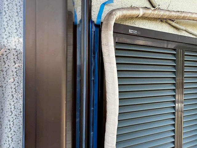 加古川市　窓周りのシーリングを終えた様子